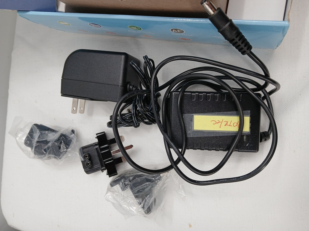 Optelec Compact 7 HD Camera With Charger & Case MAGNIFYING READER READING GIFT