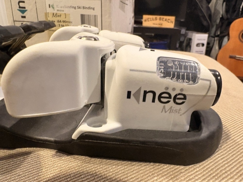 KneeBinding Mist Downhill Skill Binding (DIN3-12) 64-90mm White