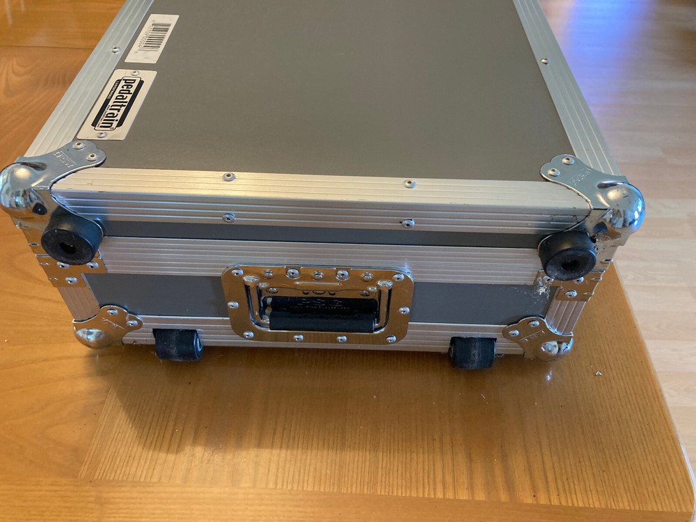 Pedaltrain PRO Pedal Board Case with LoopMaster 10