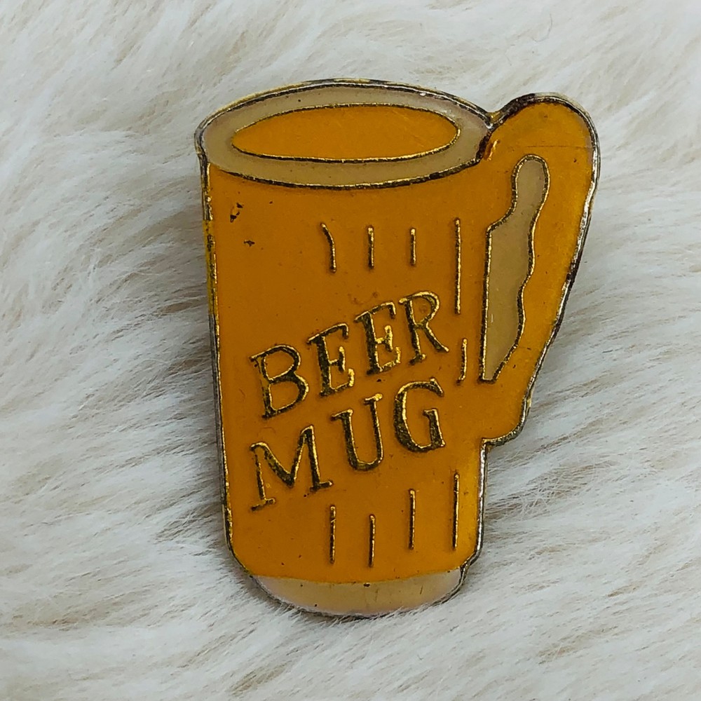 Vtg Beer Mug Novelty Enamel Epoxy Lapel Pin