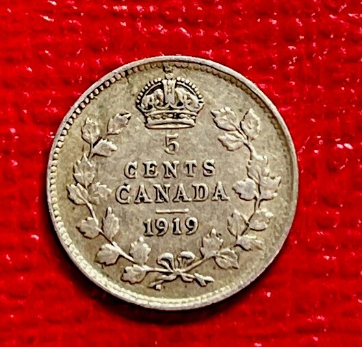 1919 Canada 5 Cent Silver World Coin. ENN Coins