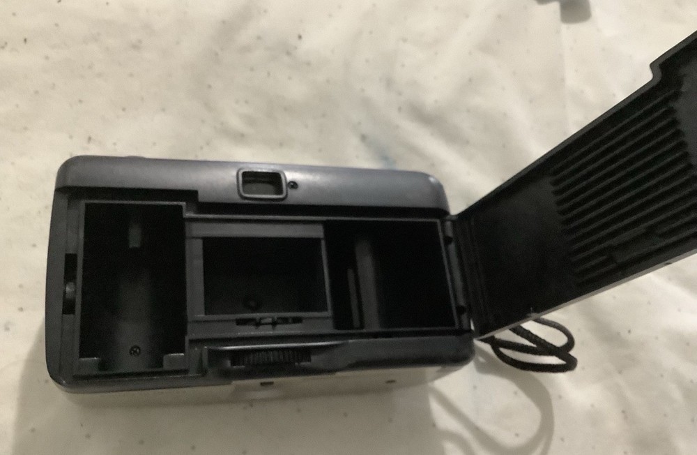 Vintage Camera aspen 2000 -UNTESTED