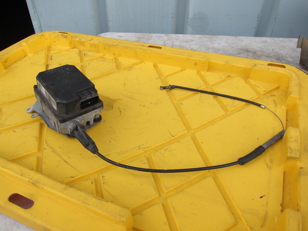 2000 BMW K1200LT OEM cruise control actuator
