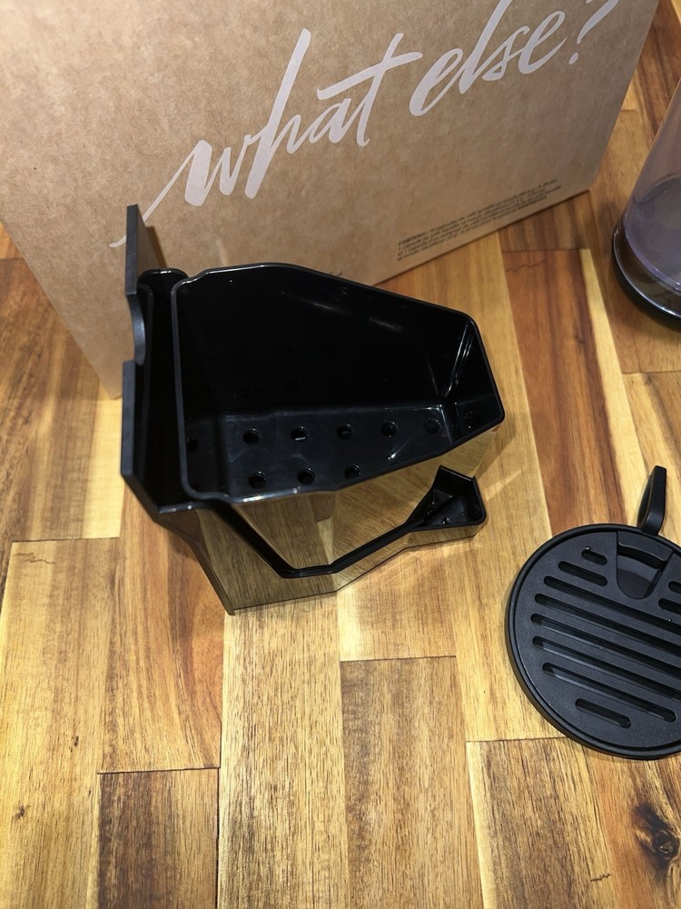 Nespresso Vertuo Pop Plus Coffee/Espresso Machine - USED