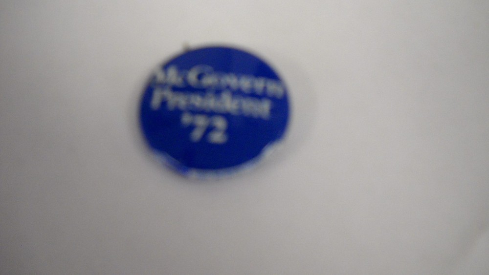 McGovern President '72- 1.125"pin E