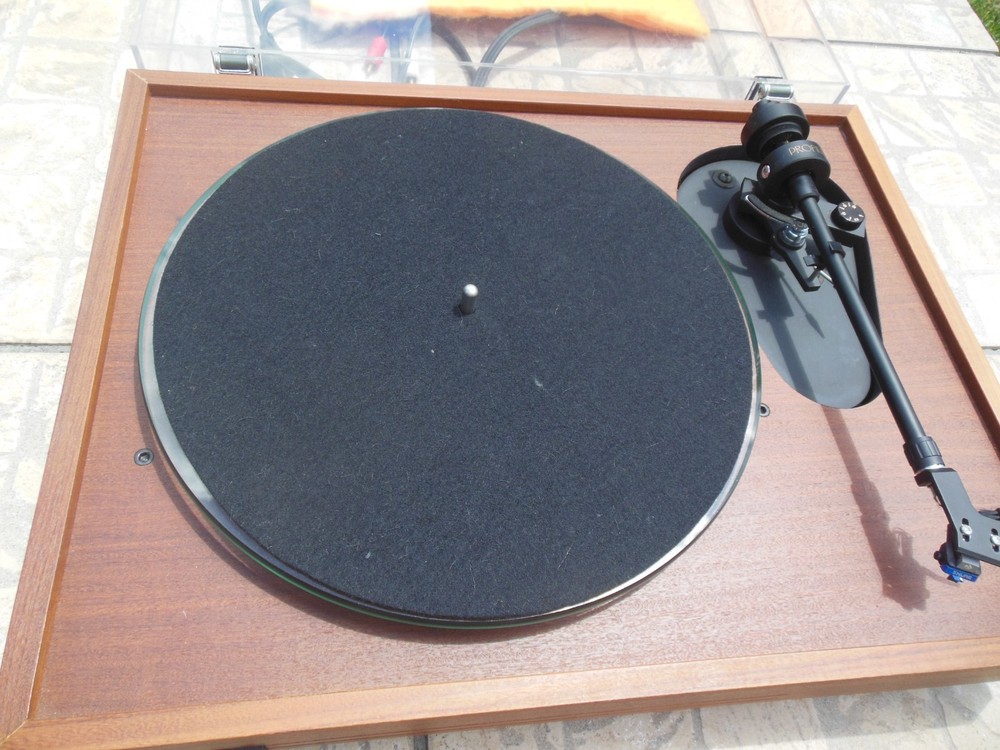 Systemdek IIX Turntable with Profile Arm