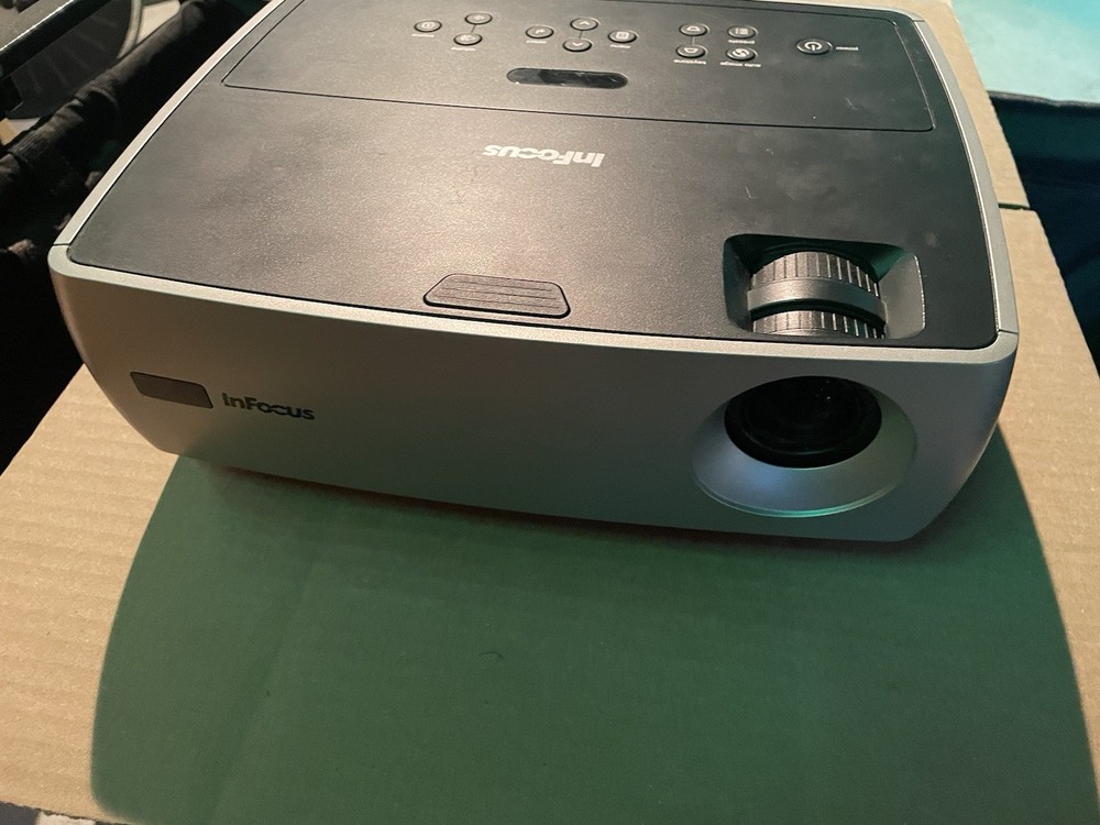 InFocus Projector Needs Lamp