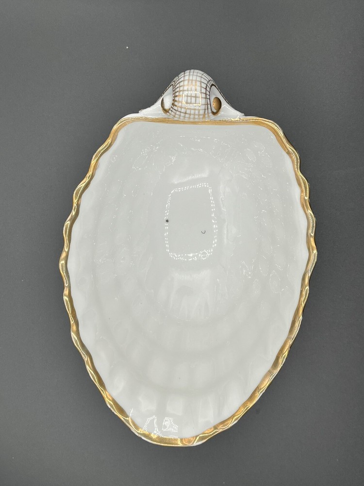 Isco, “RHM?”, Porcelain Shell & Putti Serving Dish