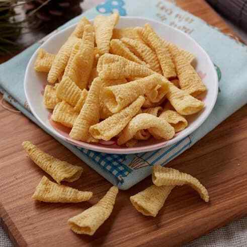 Hwa Yuan Corn Cone Chips - Burger flavor 150g華元玉黍叔漢堡口味