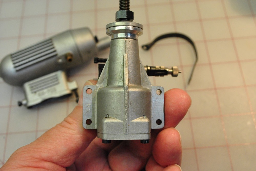OS Max-S 30 RC MODEL AIRPLANE ENGINE with muffler. Nice!