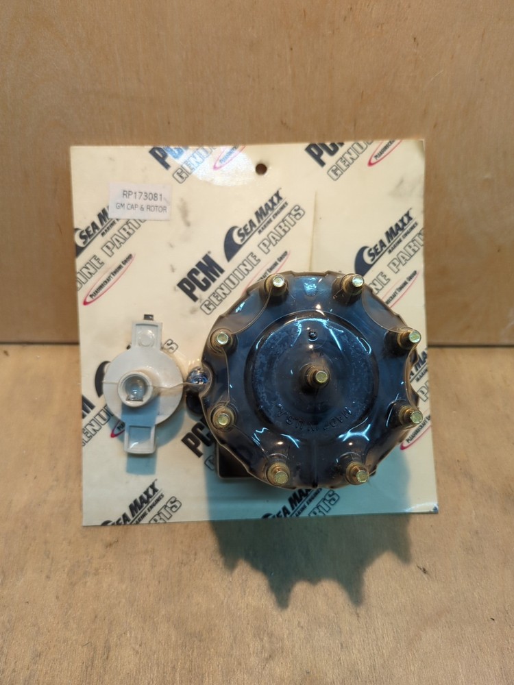 Crusader/PleasureCraft Marine Engine Distributor Cap & Rotor RP173081