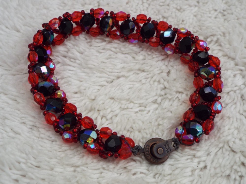 Red Black Glass Bead Bracelet