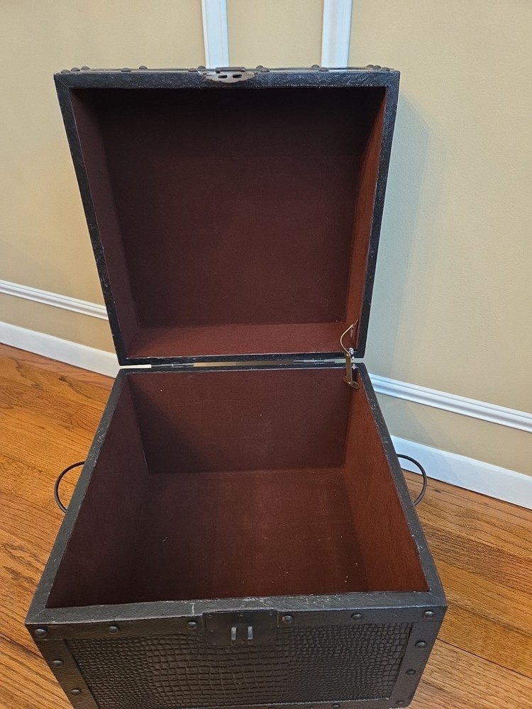 Decorative Storage Chest