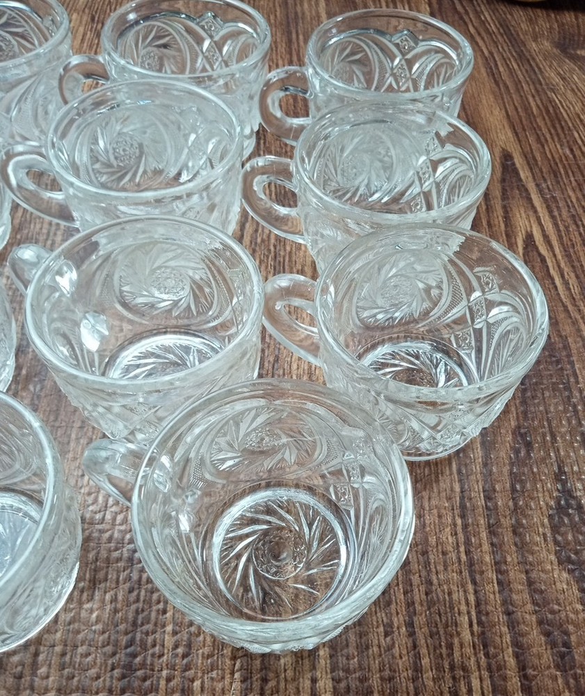 Punch Glasses Set of 11 EUC