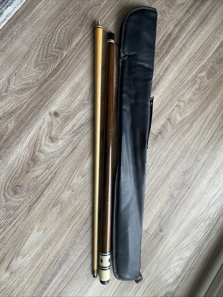 Vintage Pool Cue With Case