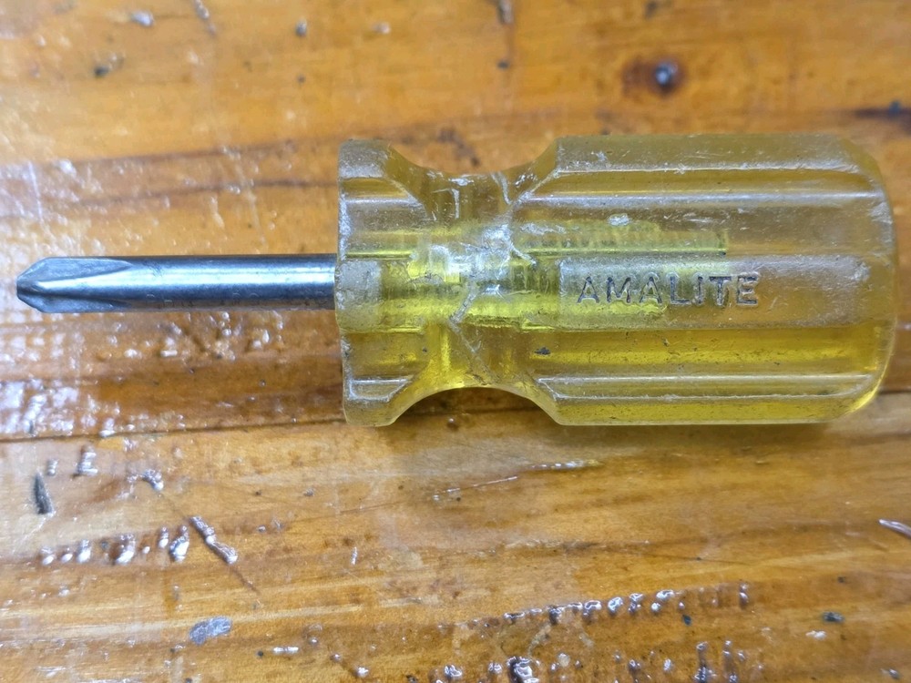 Vintage AMALITE Stubby  Phillips Screwdriver