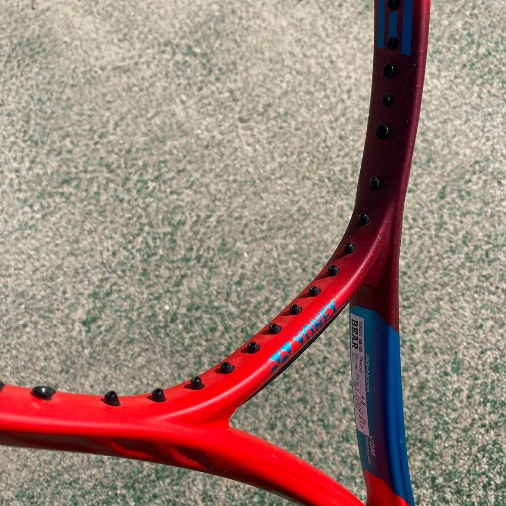 YONEX Core 100 G2 2021 el