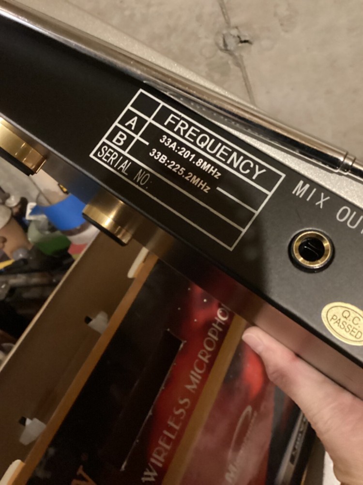 Sherman SWM-2300 Wireless Microphone System with 2 Handheld Microphone