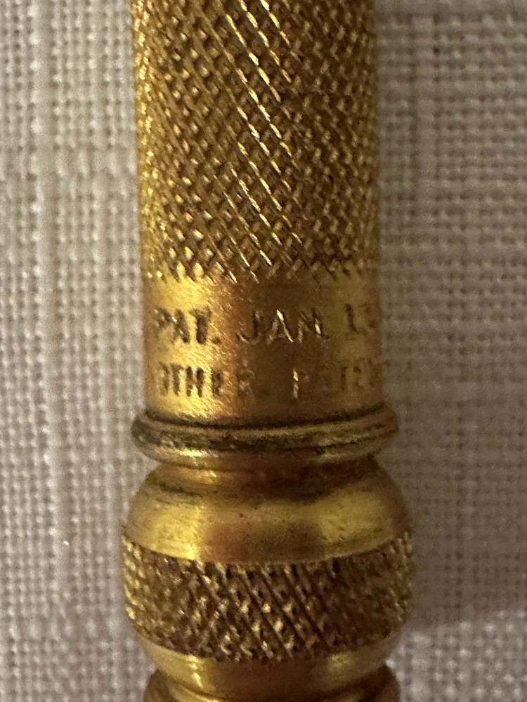 Gillette 1930 WINDSOR Double Edge Safety Razor Set in Case