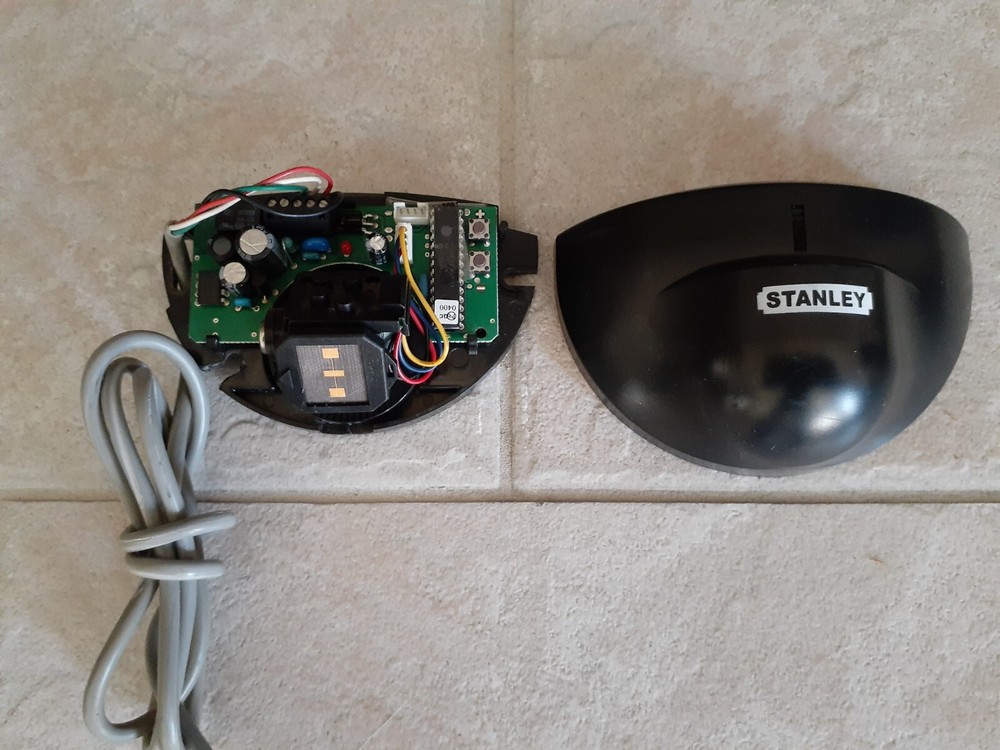Stanley su100 door sensor