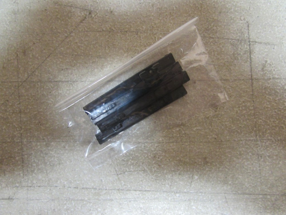 6 ATLAS THROW BARS HO SCALE