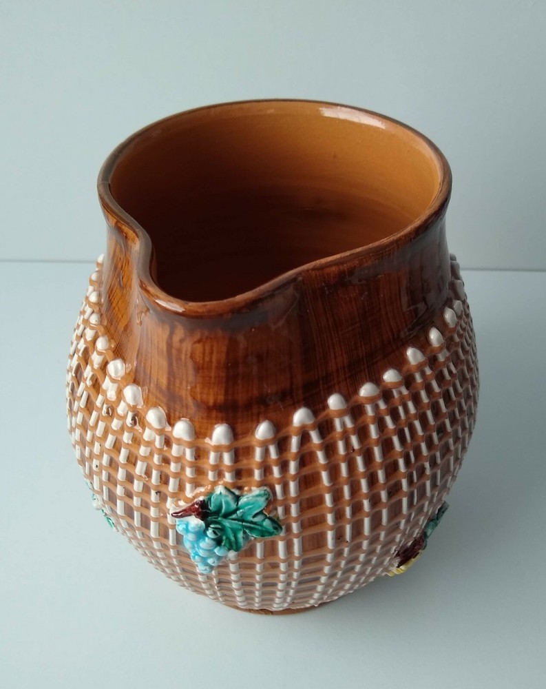 Majolica Art Pottery Grape Clusters Jug Pitcher Branch Handle Cross Hatching 7"