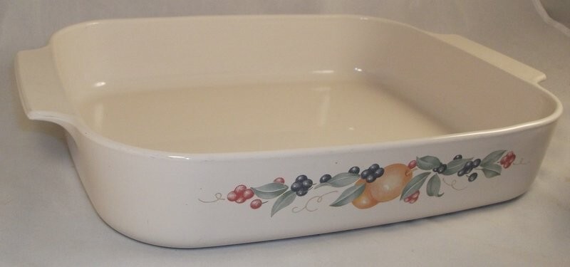 Corning Abundance Rectangular Lasagna Baker Cream Color
