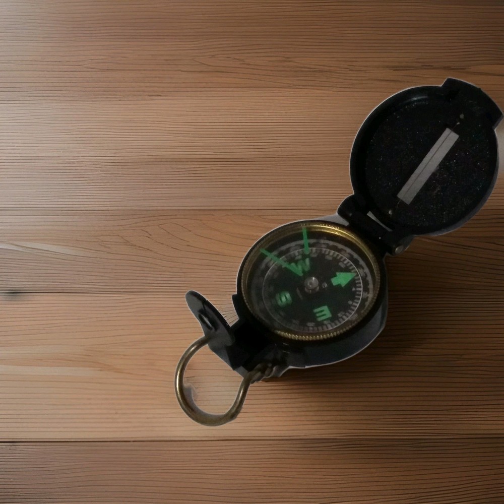 Engineer Directional Compass Black Plastic. D5