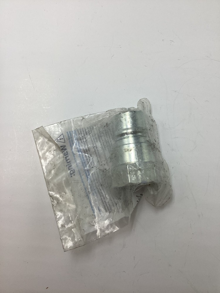 (QTY 2) Eaton 5610-12-12S Quick Disconnect Coupling