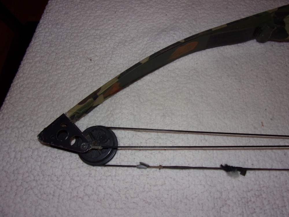 Vintage Darton Archery Trailmaster Compound Bow