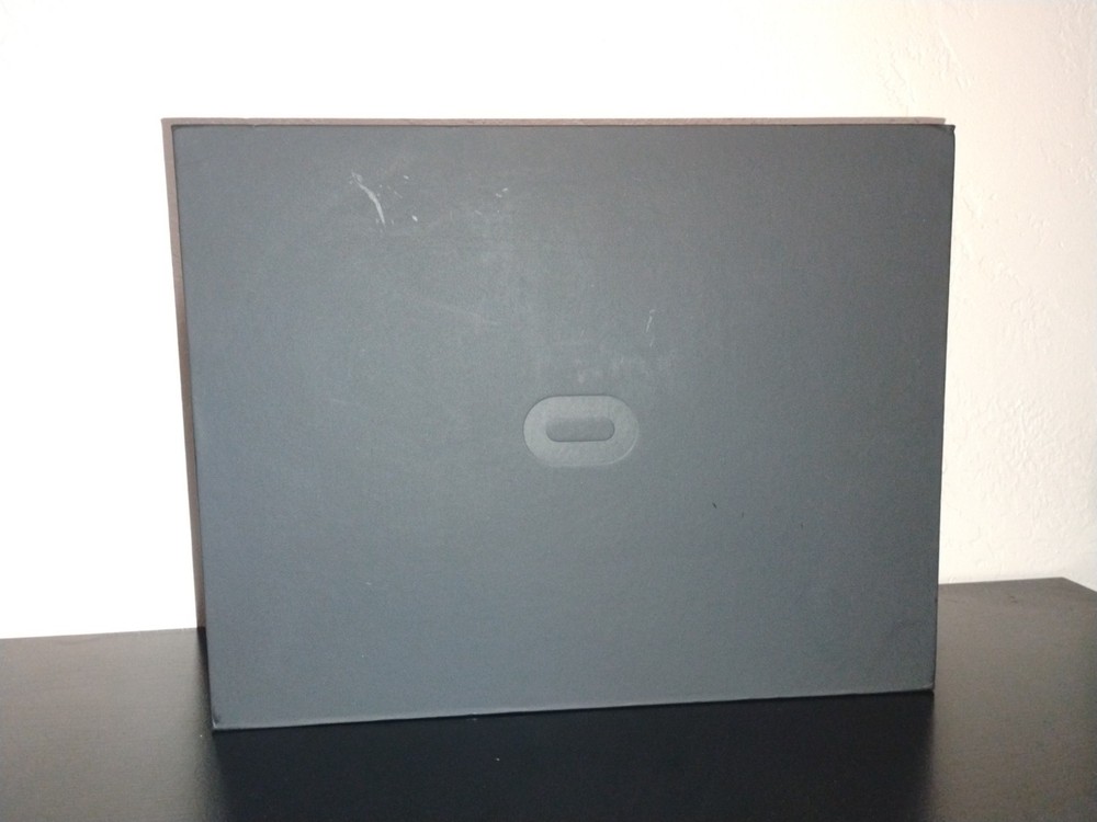 Meta Oculus Rift CV1 Virtual Reality Headset - Black - Complete in box - CIB