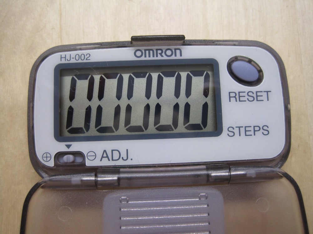 Omron HJ-002 Pedometer