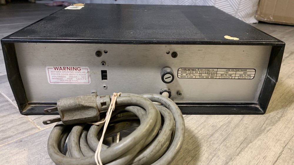 WAVETEK model 188 4MHZ Sweep/function generator tested functional