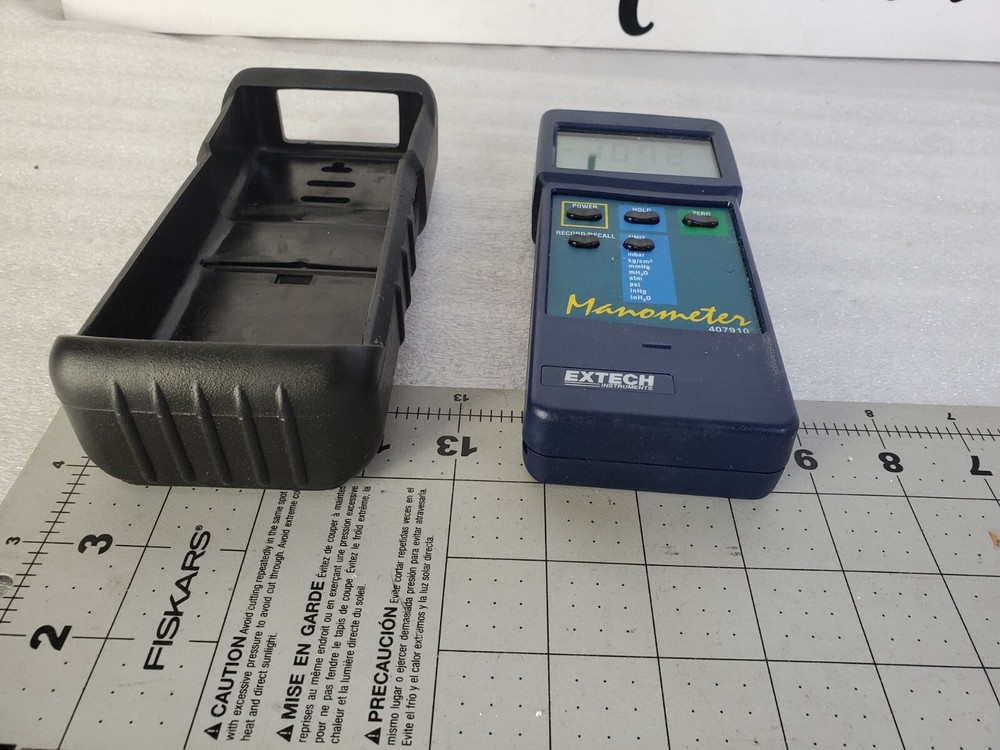 EXTECH 407910 Digital Manometer