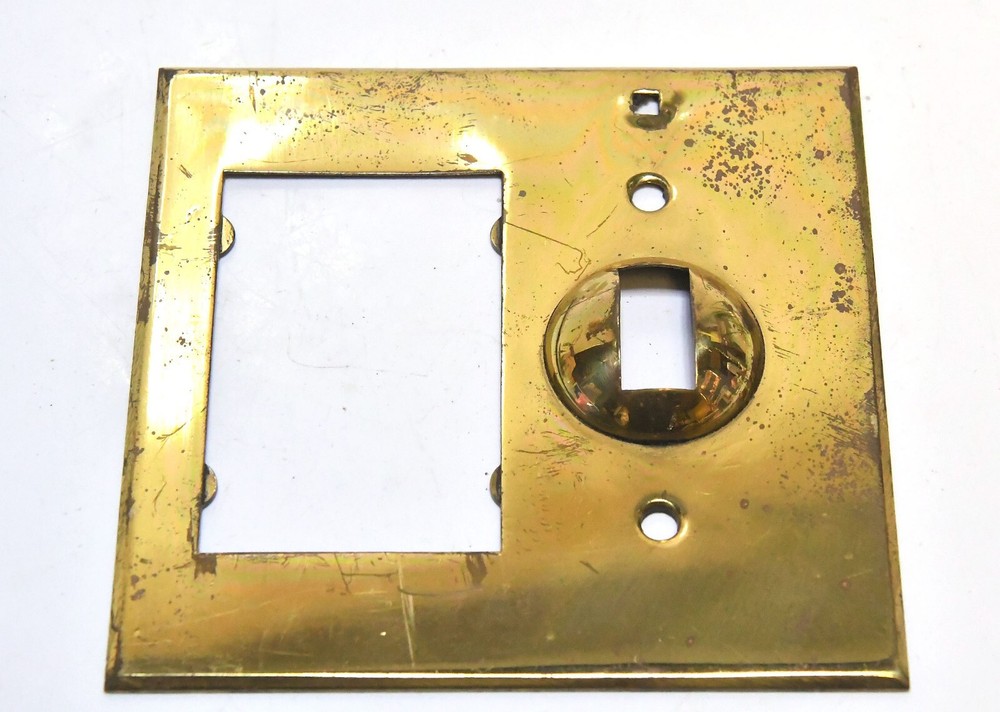 RARE VINTAGE BRASS DOUBLE COVER SWITCH PLATE DOME SWITCH
