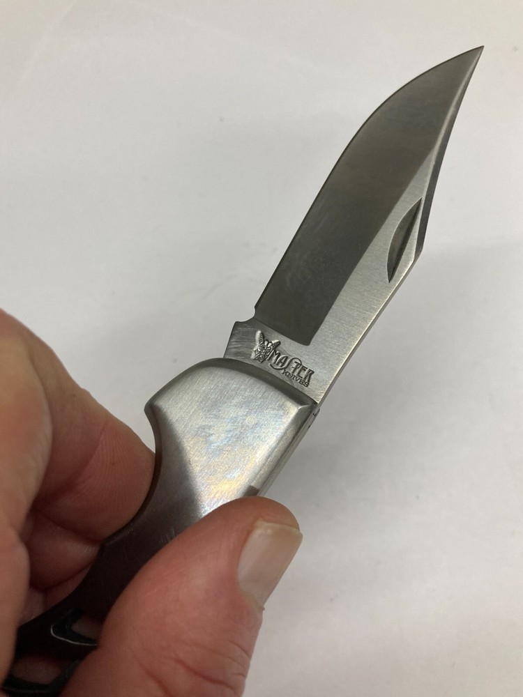 Master Silver Folder w/Plain Blade, Clip, Lockback YD-8009