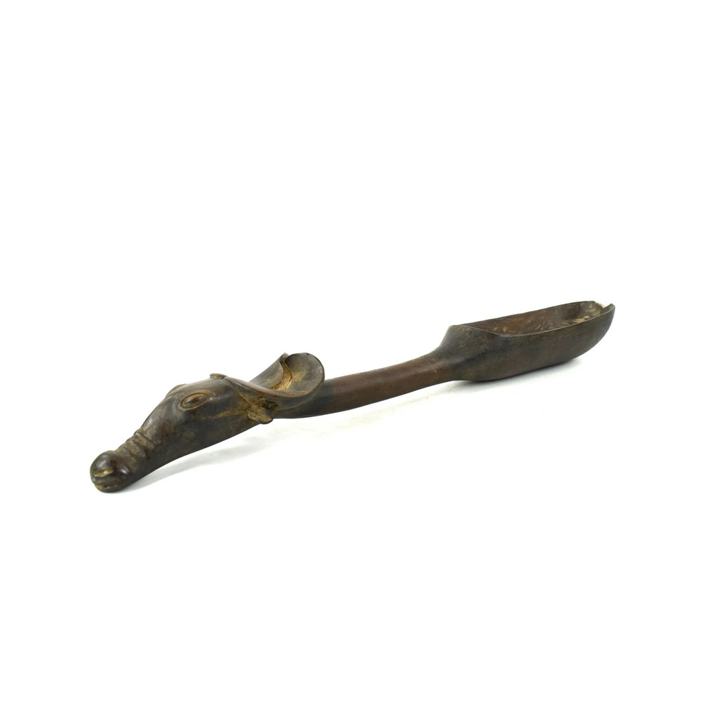 Dan Figural Wunkirile Spoon with Buffalo Côte d'Ivoire
