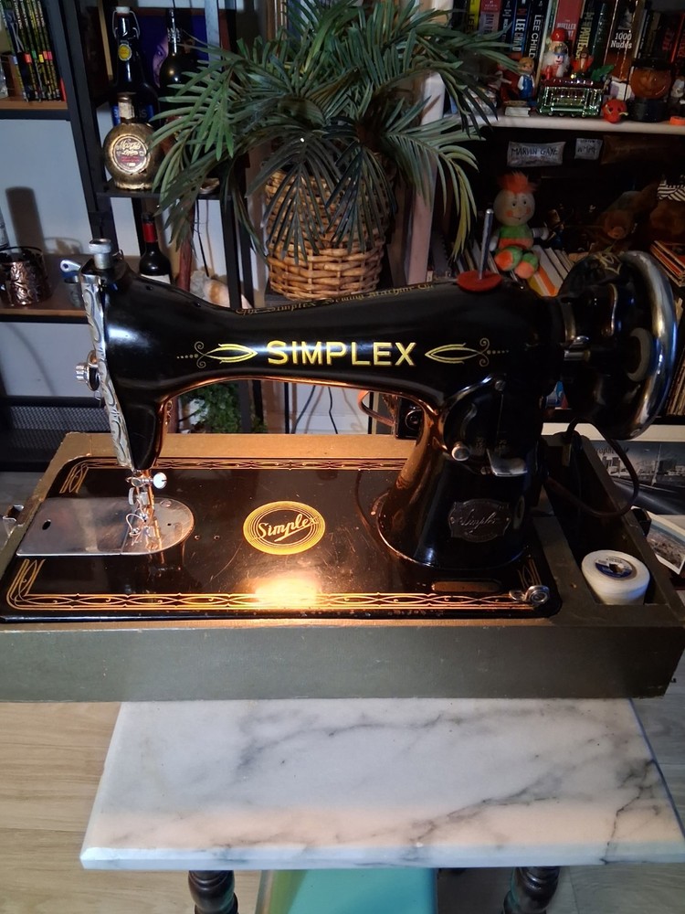 Vintage Simplex Sewing Machine with Case