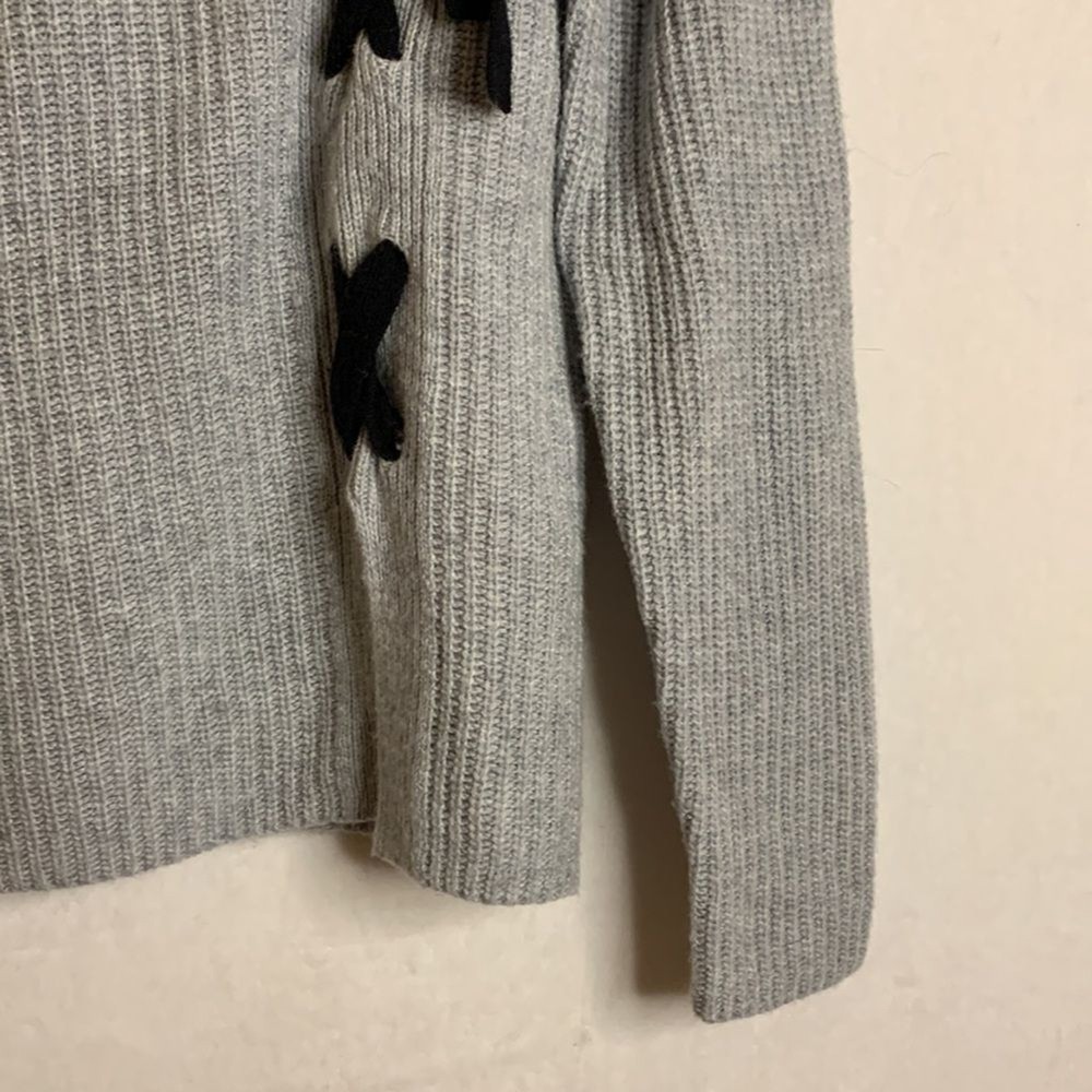 Halogen Wool Blend Pullover Gray Sweater Black Lace Up Size Small Petite