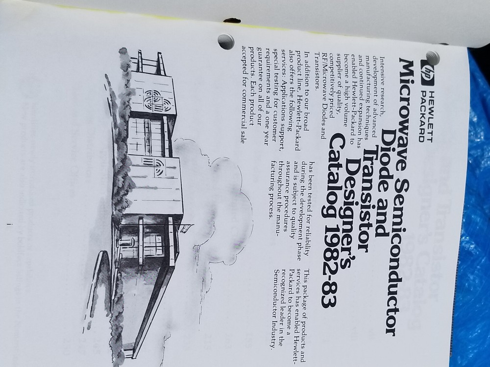 2 VINTAGE ELECTRONICS BOOKS HEWLITT PACKARD DIODE TRANSISTOR CATALOG 1982 , '84