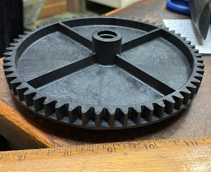 V5 - Plastic Gear (NOS)
