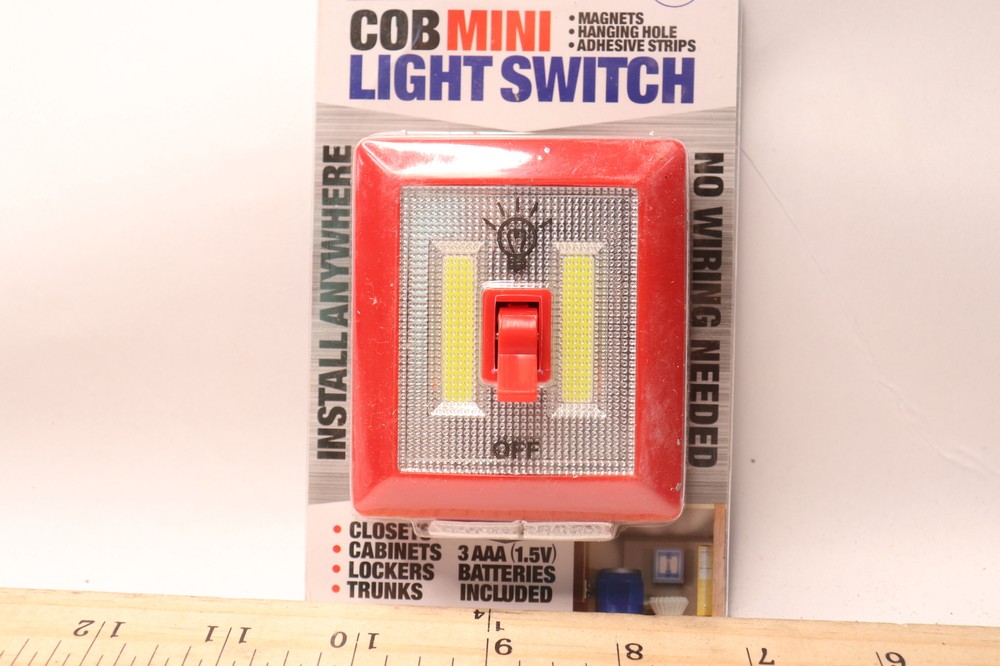 COB LED Mini Manual Battery Powered LED Light Switch 702467