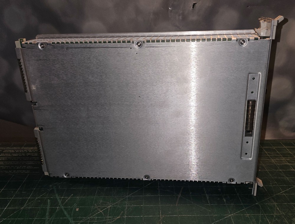 Tektronix Benchtop Controller, for TLA-720 (?)