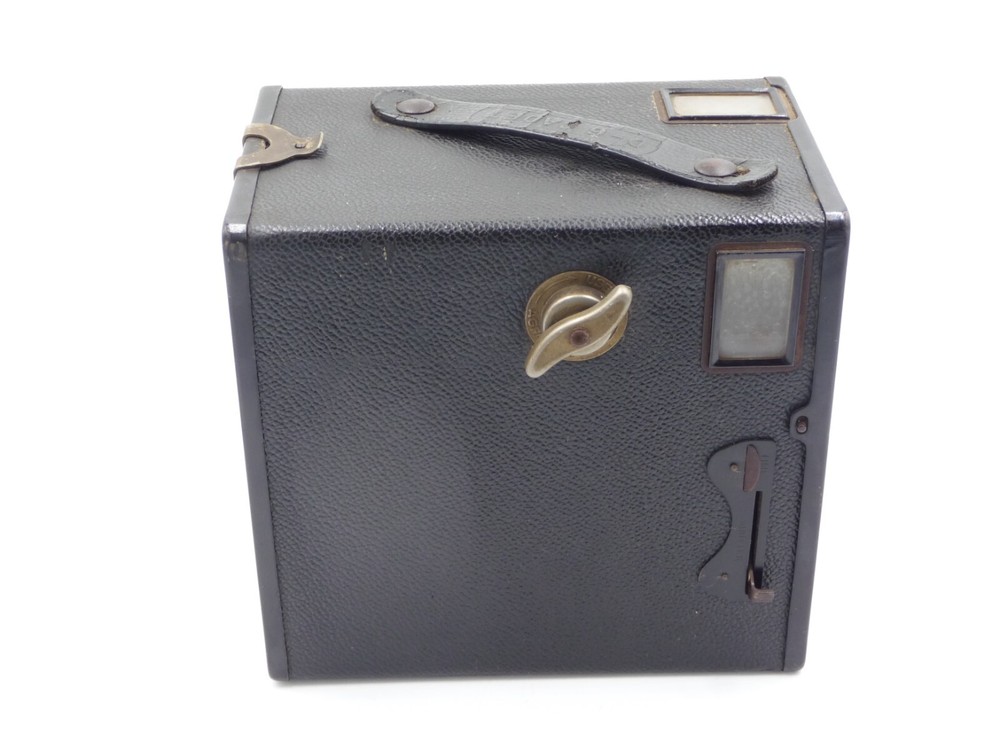 Agfa Ansco D-6 Cadet box camera