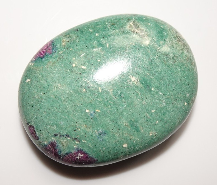 Ruby Fuchsite Palmstone - India sc1012