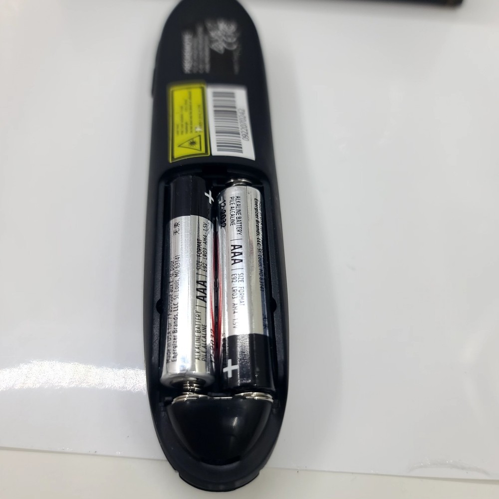 StarTech Wireless Presentation Remote with Red Laser Pointer - 90 ft. (27 m)