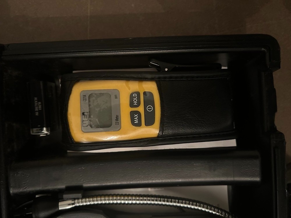 UEI Leak and Pressure Kit