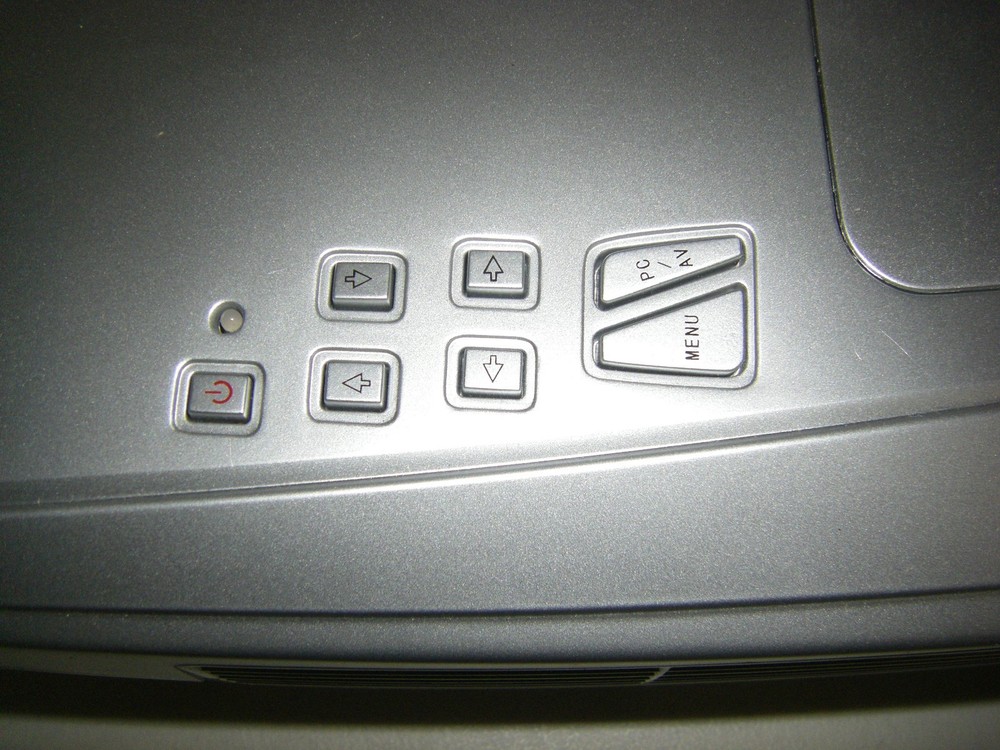 Pro Series 6 LCD Projector NIB