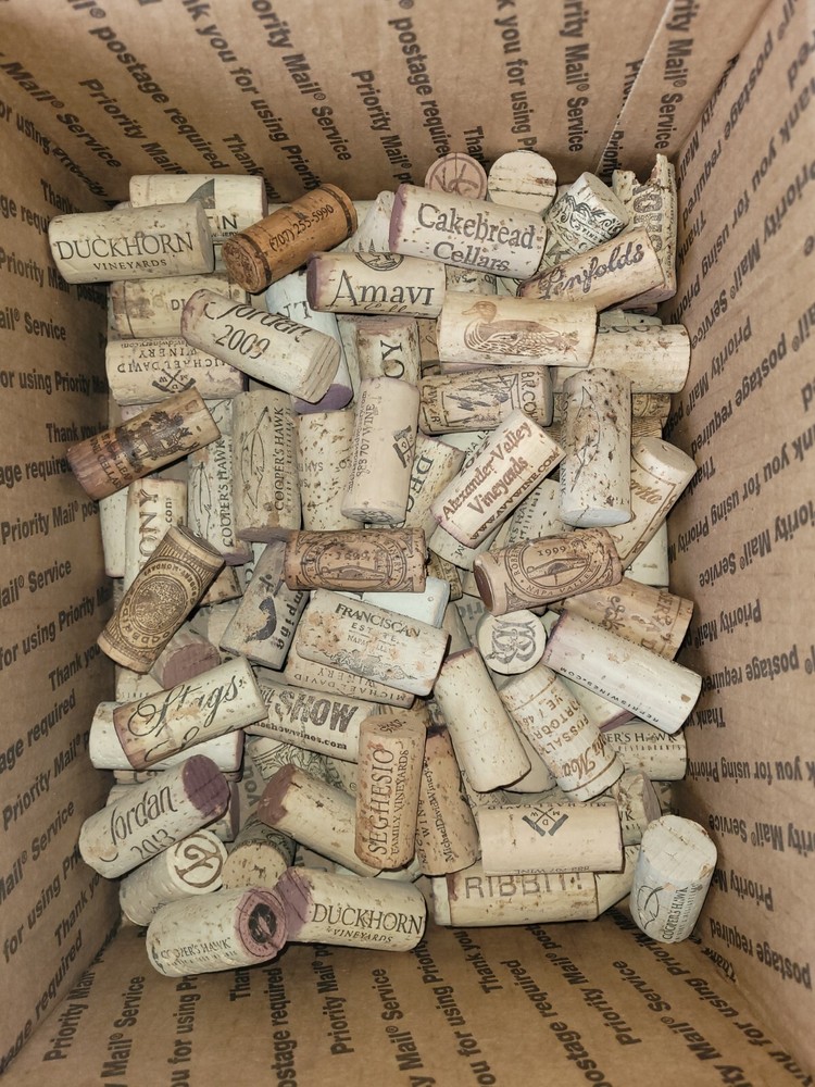 PREMIUM WINE Corks Solid Cork Lot Of 100