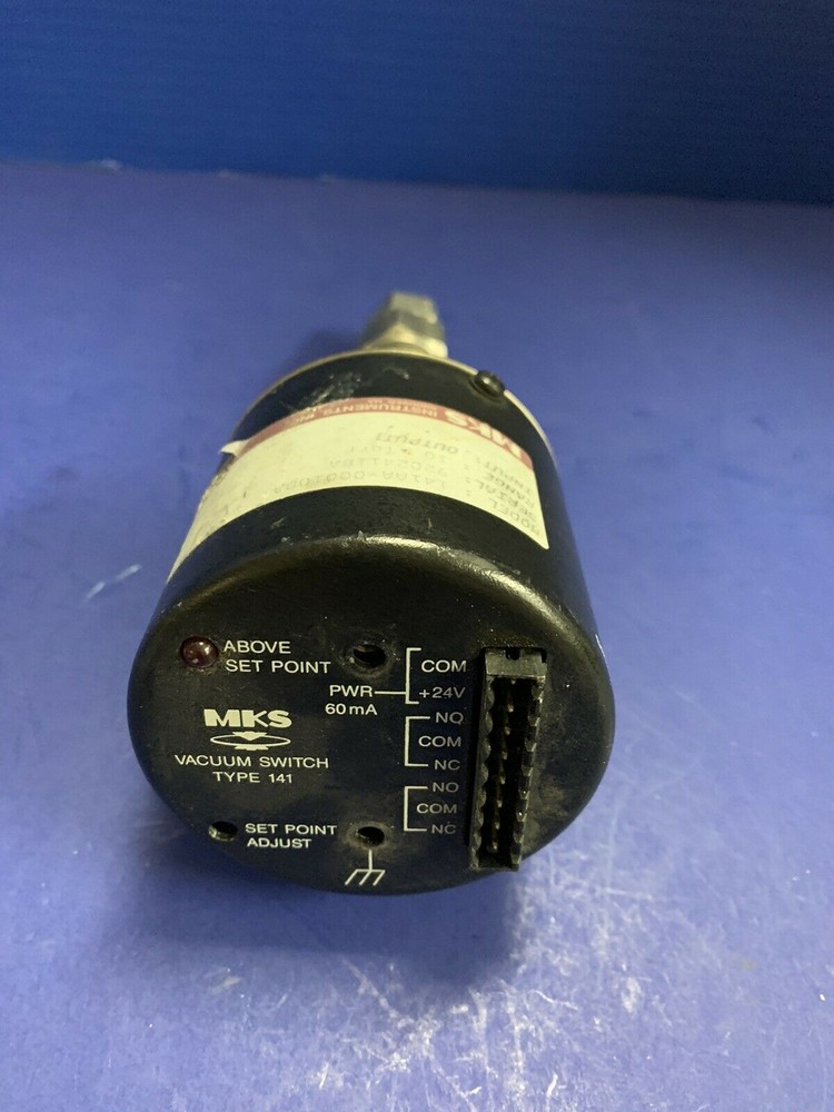 MKS 141 Vacuum Switch 141AA-00010BA,  10TORR, 1/2" Fitting, Used